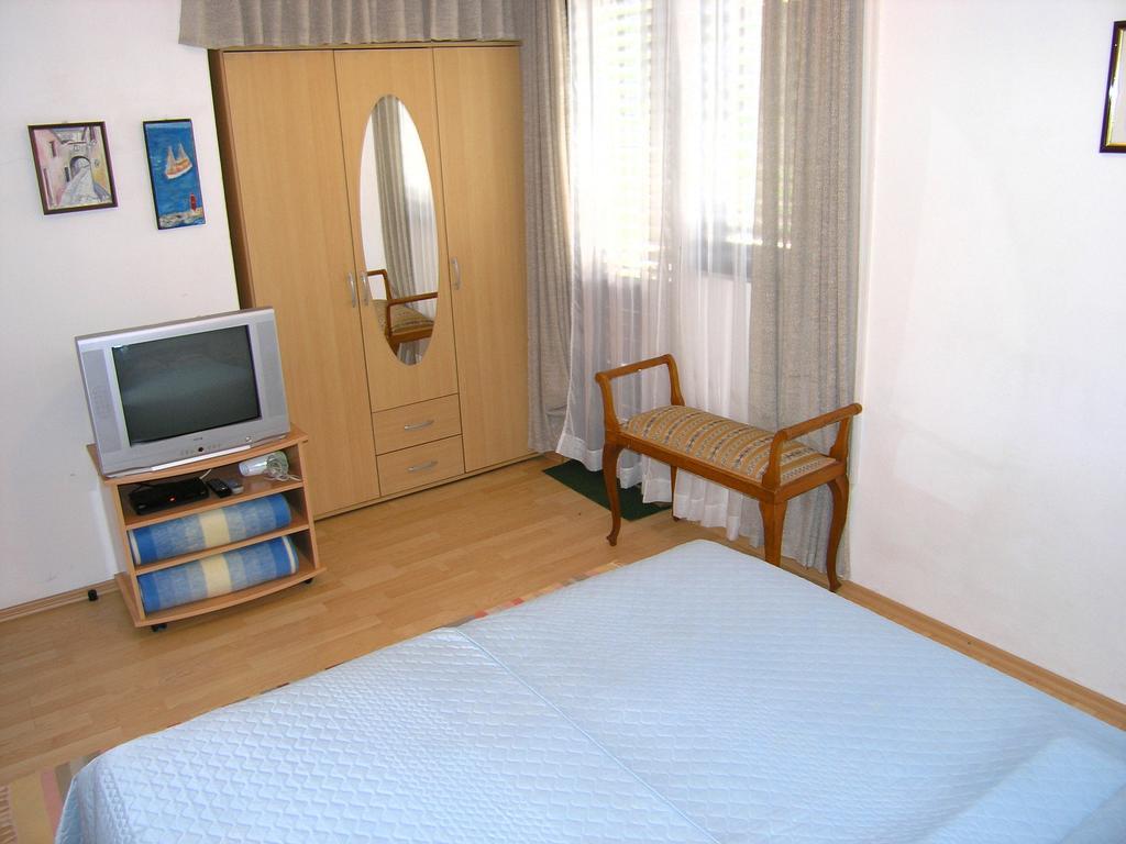 Apartmani Plach Krk Town Exterior foto