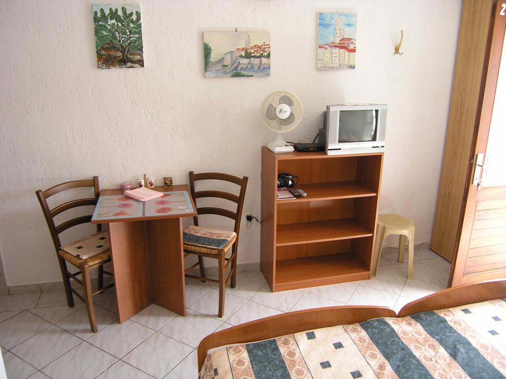 Apartmani Plach Krk Town Exterior foto