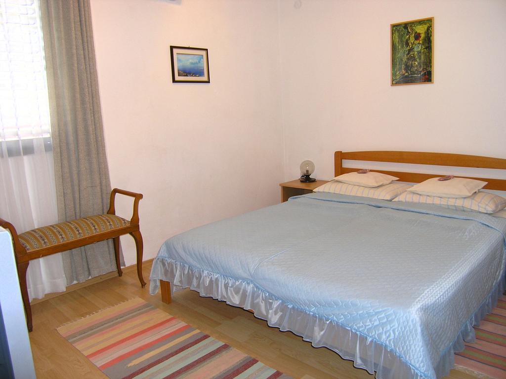 Apartmani Plach Krk Town Exterior foto